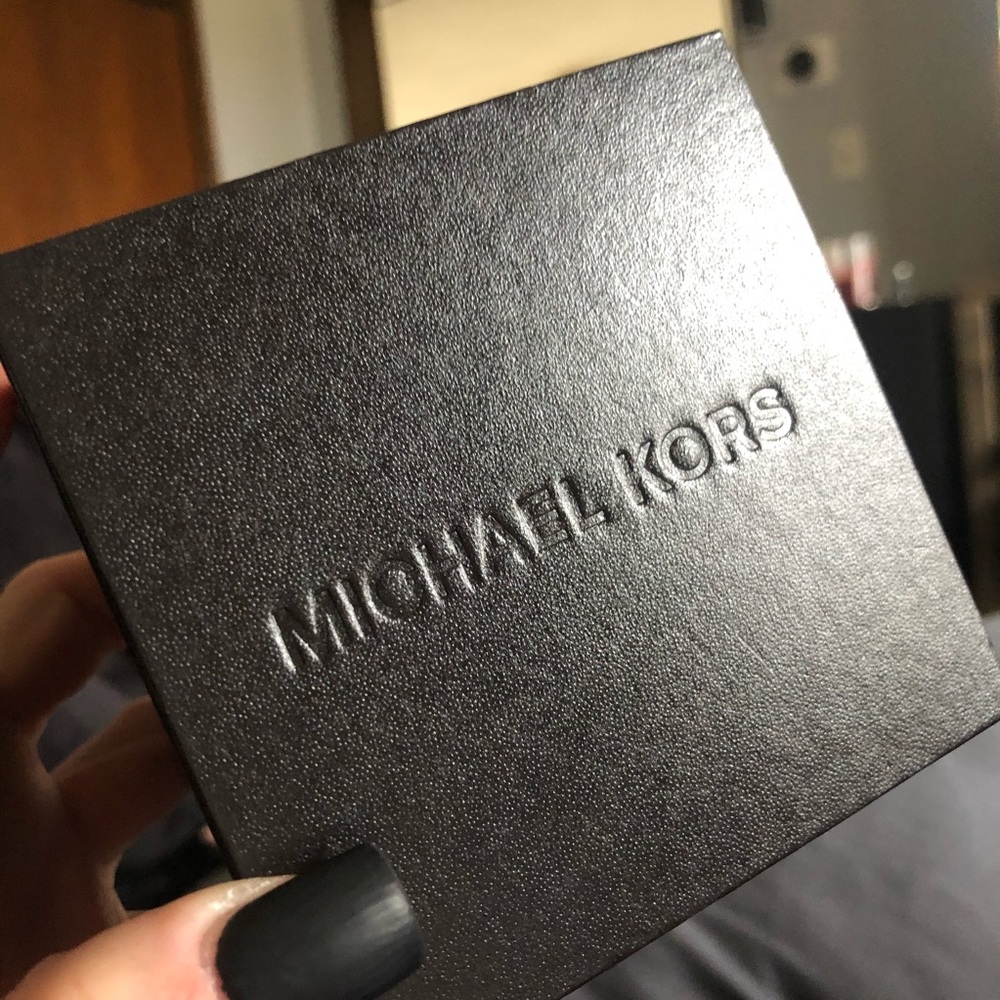 Michael Kors Catlin Crystal Stainless Silver Watch - Picture 5 of 10